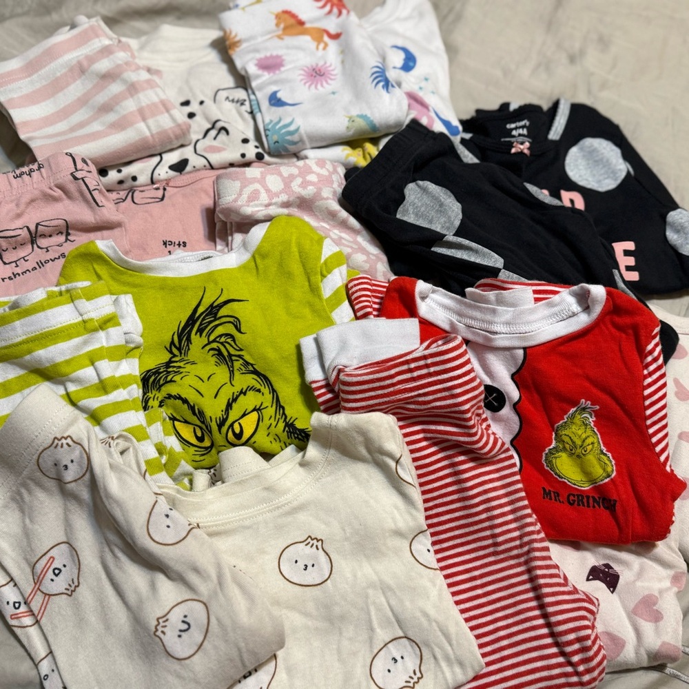 Colorful Kids Pajamas Set. Size 4T.